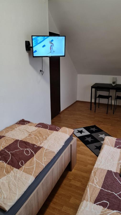 Arato Vendeghaz 호텔 페치 외부 사진